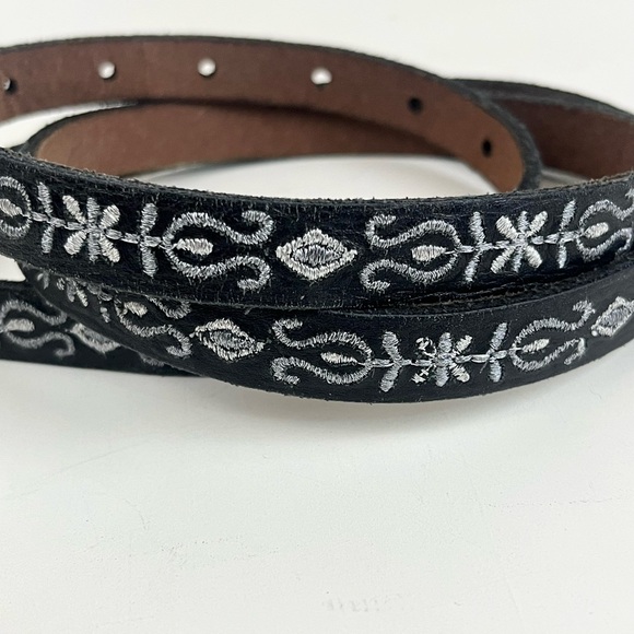 LUCKY BRAND Black Leather Silver Embroidered Belt Women’s Size L / XL - Picture 3 of 11